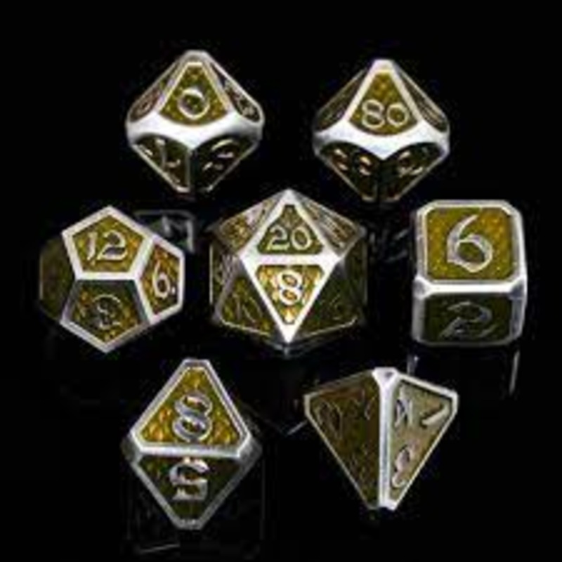 Die Hard  7-Dice Set- Drakona Gemtooth - Diaphan