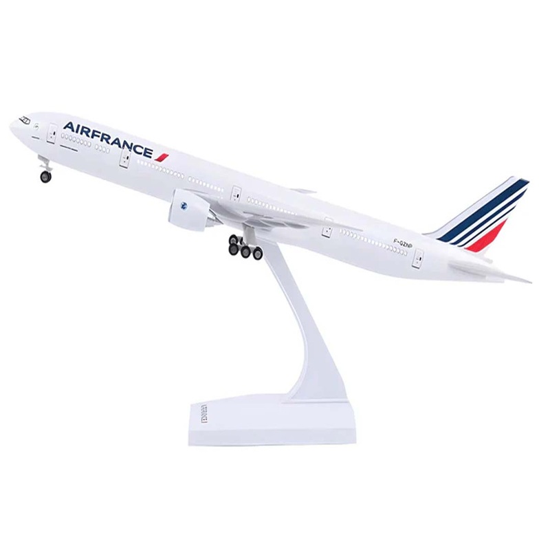 Diecast Collectible 1:250 Scale Model Airplane With Light & Sound   Air France Boeing 777-380ER