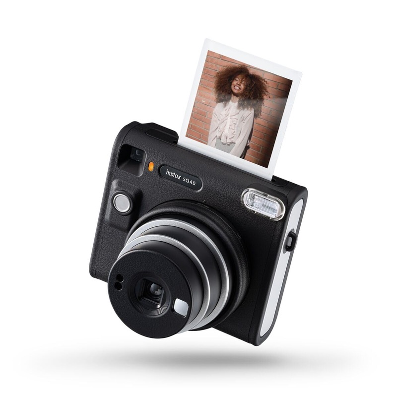 Fujifilm Instax Square SQ40 Black (With Free 10 Film Shot)