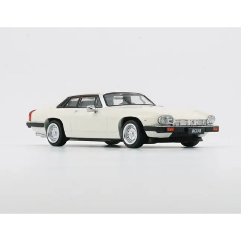 BMC 1/64 Jaguar 1984 XJS - Glacier White (RHD)-Diecast Car